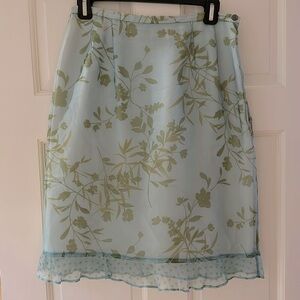 tyler böe stunning silk lined sheer skirt. Feminine floral and polka dots. Sz 6
